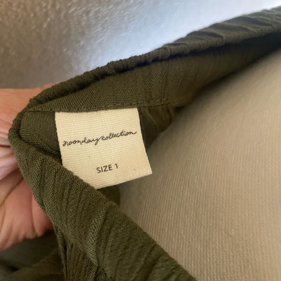 Noonday Collection Green Cropped Pant - Picture 5 of 6